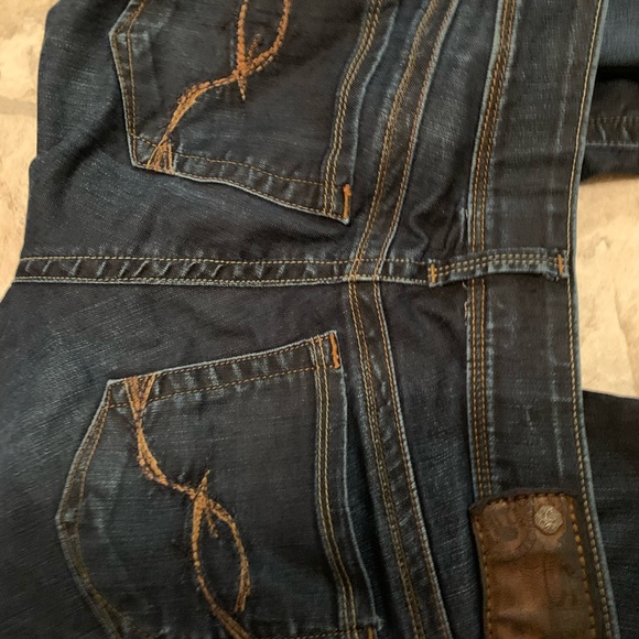 Jeans - Picture 2 of 3